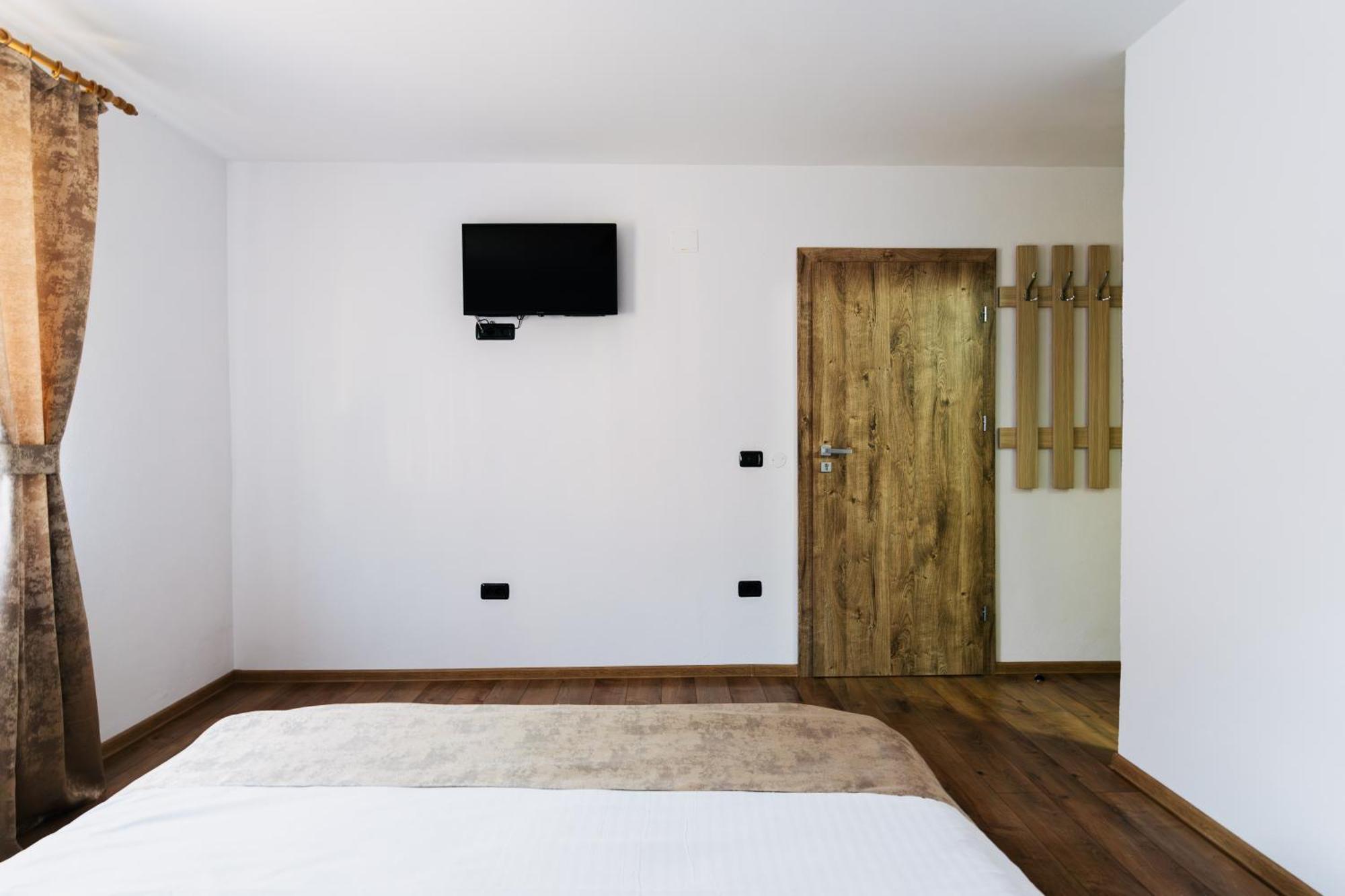 Casa Diana Rasnov Villa Ngoại thất bức ảnh